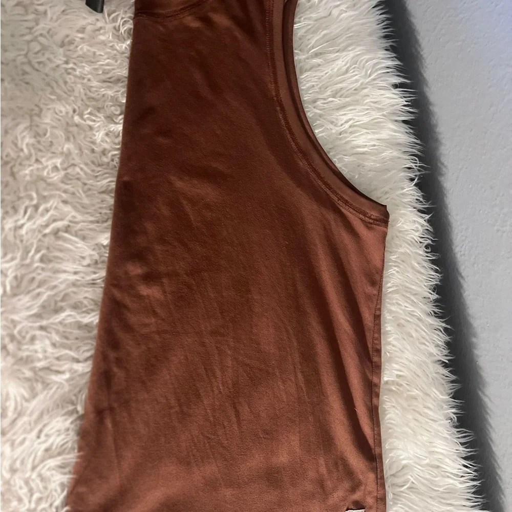 Vuori Copper Tank Top - Picture 3 of 6
